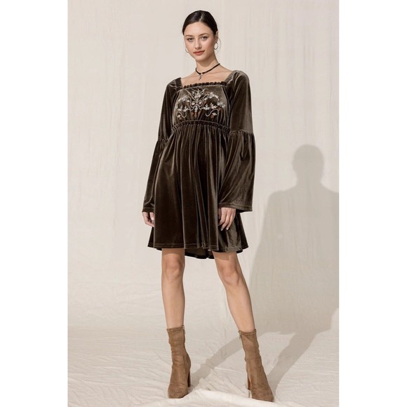 Miss Me Dress Olive Green Velvet Embroidered Bodice Bell Sleeve Mini S - Picture 1 of 12